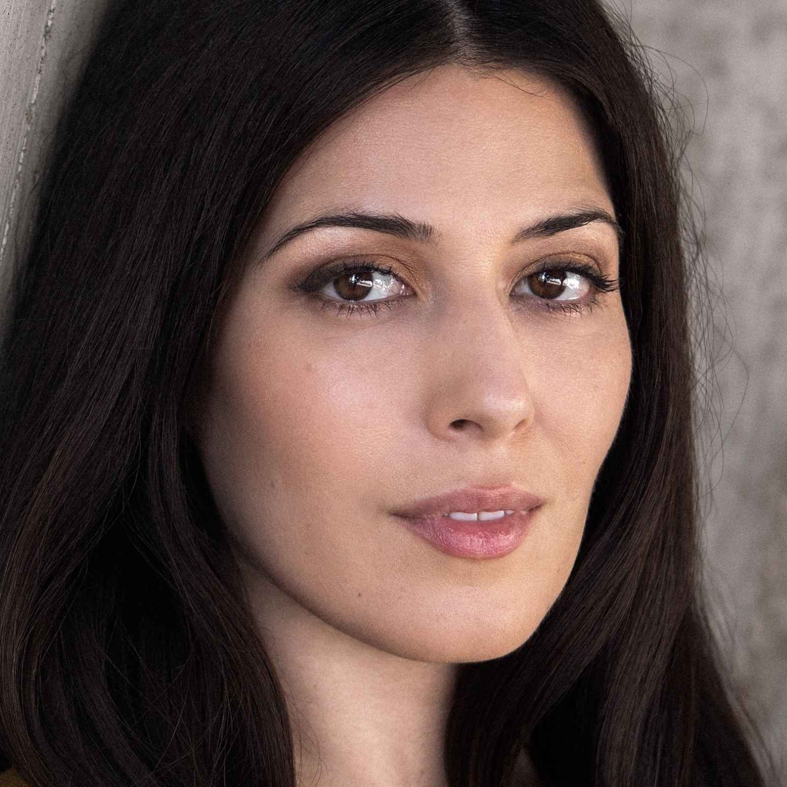 Liz Tabbish Who Plays Mary Magdalene In The Series The Chosen Spirit liz-tabbish-who-plays-mary-magdalene-in-the-series-the-chosen-spirit